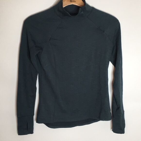 Layer 8 Tops - Layer8 Athletic Long Sleeve Base Layer Qwickdry Top Size Small w/ Thumb Holes